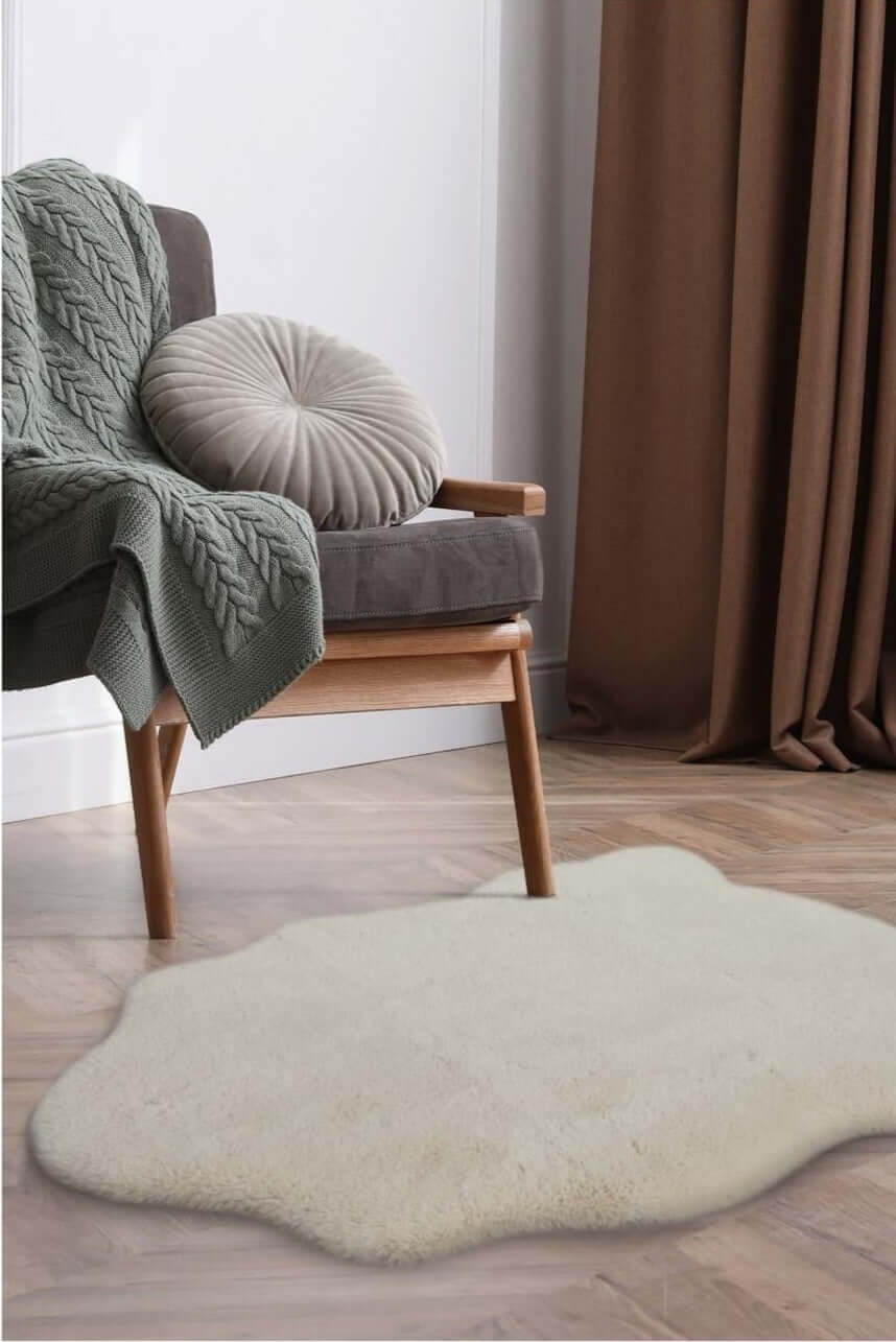 Luxury White Faux Fur Rug