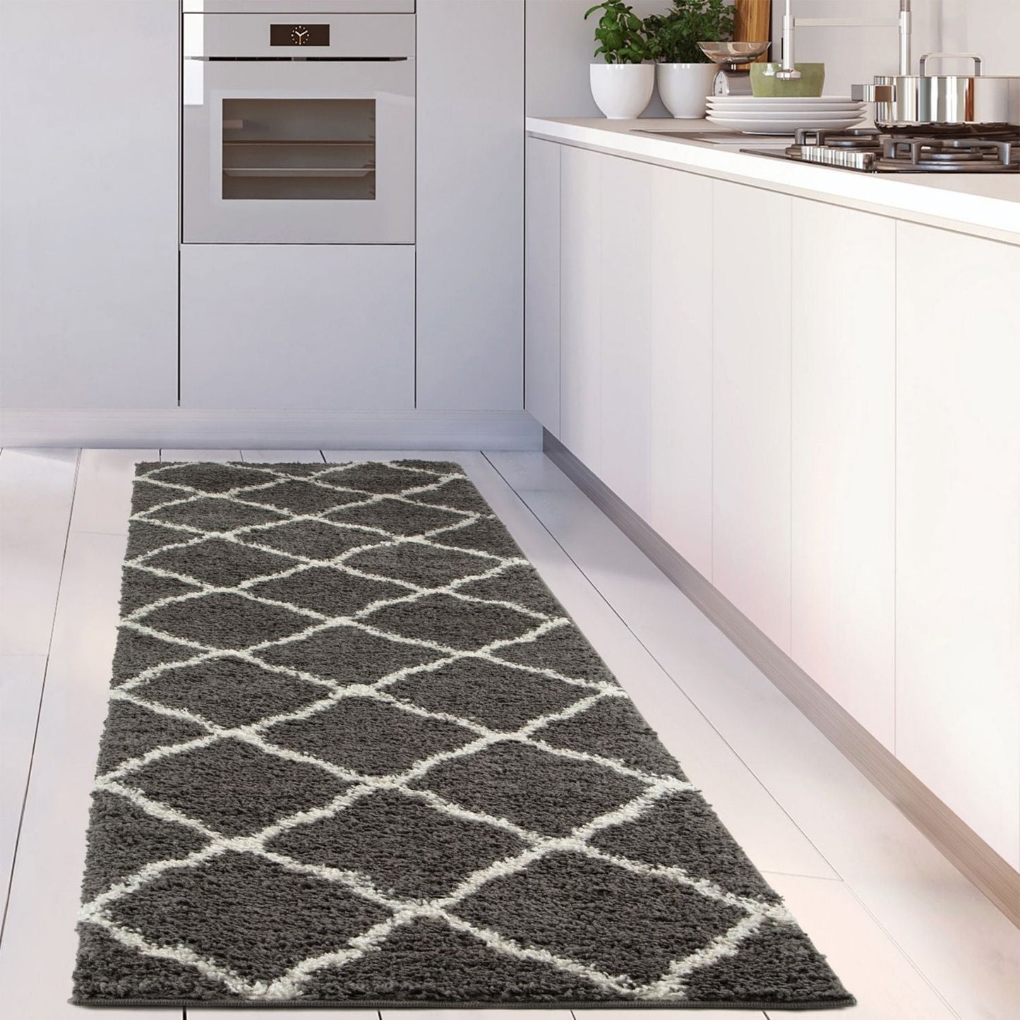 Moroccan Dark Grey Shaggy Rug | 740