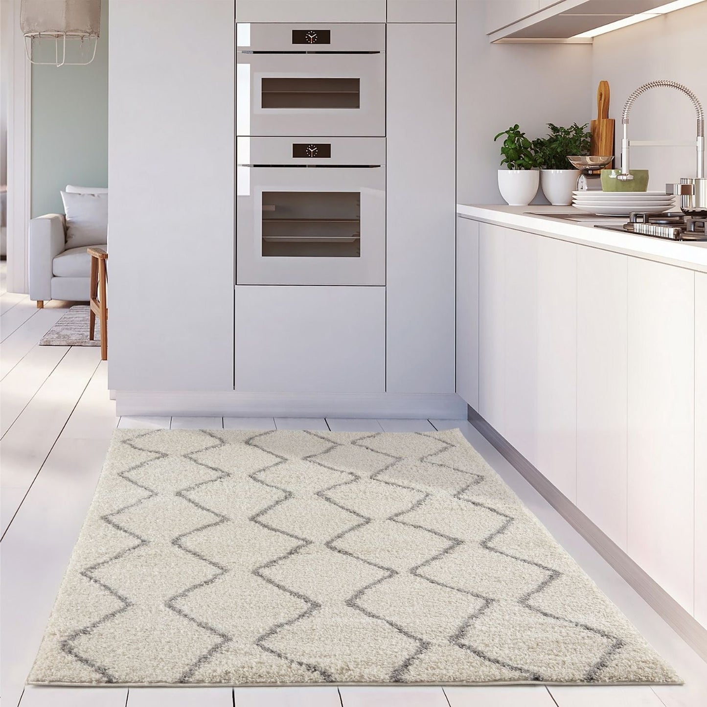 Moroccan Ivory Grey Shaggy Rug | 800