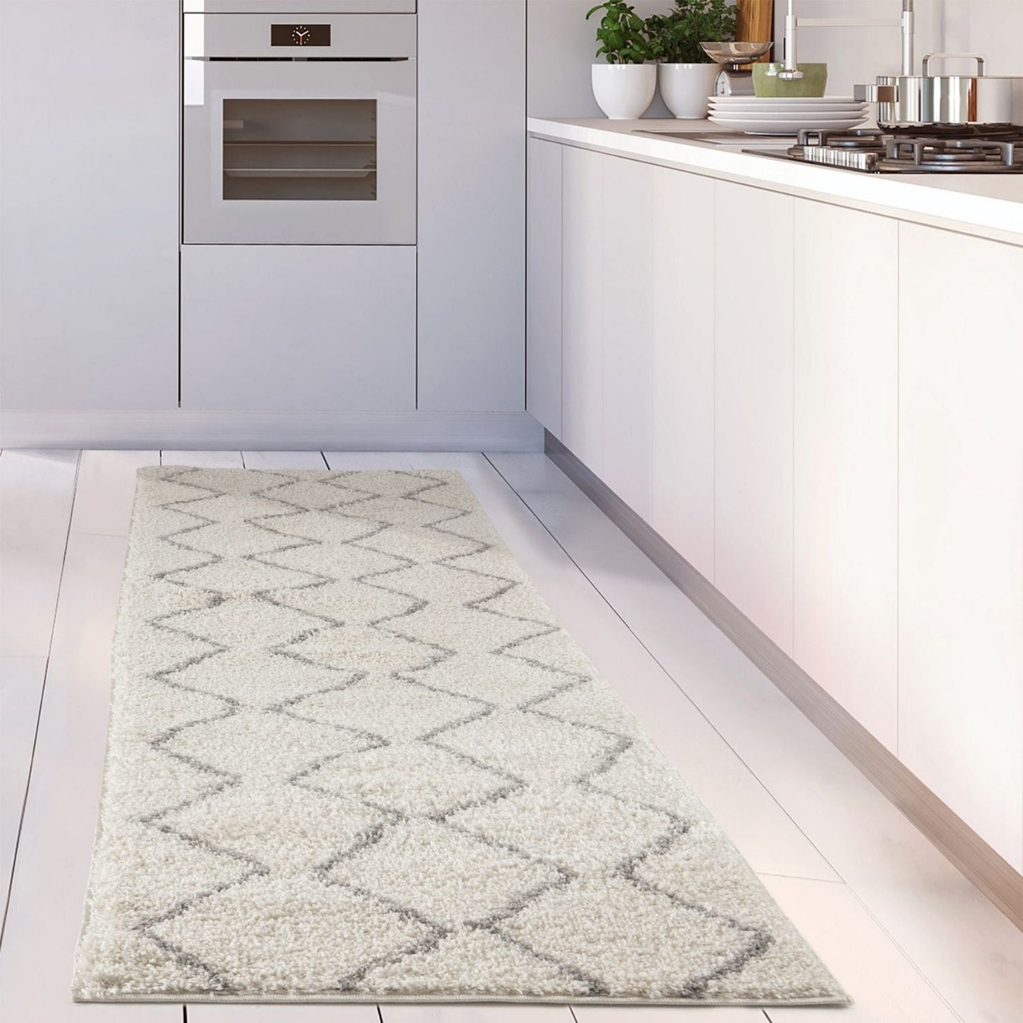 Moroccan Ivory Grey Shaggy Rug | 800