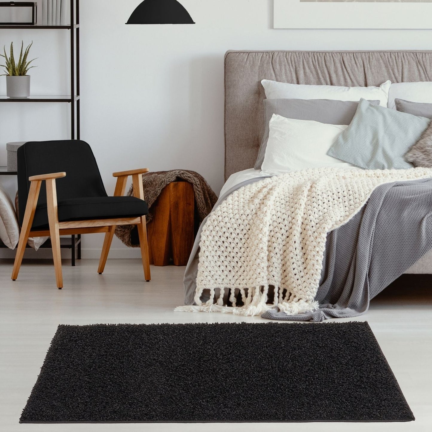 Myshaggy Solid Black Rug