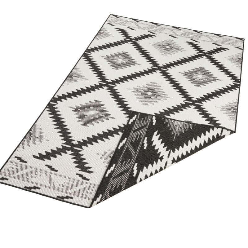 Malibu Reversible Indoor-Outdoor Rug Diamond Design