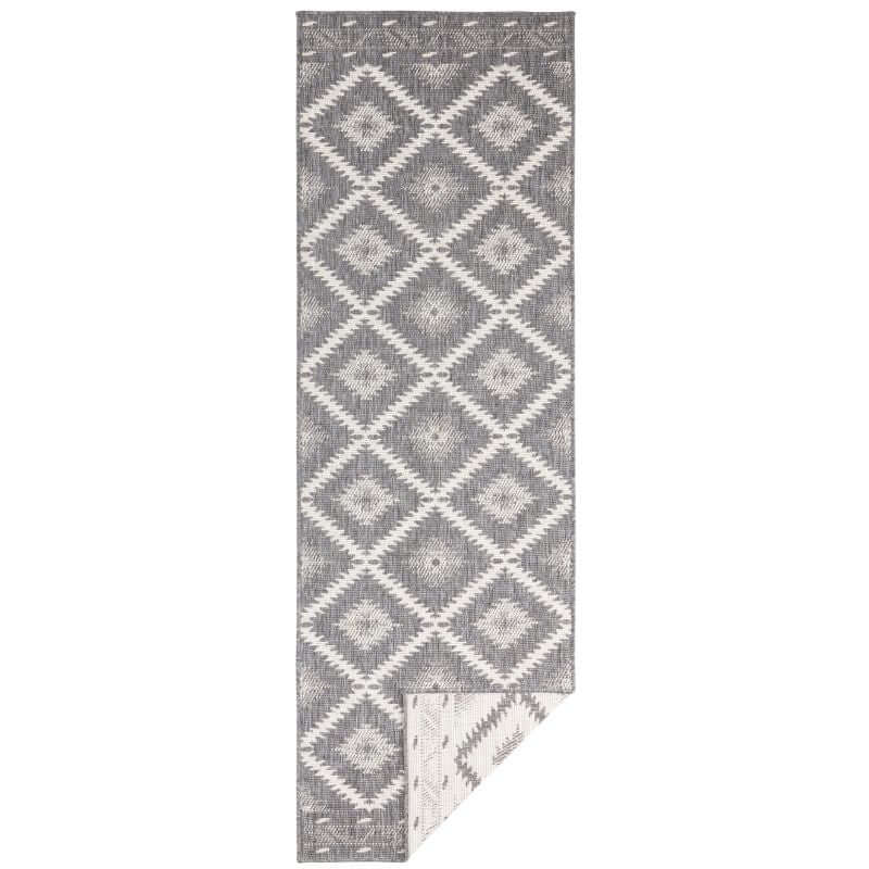 Malibu Reversible Indoor-Outdoor Rug Diamond Design