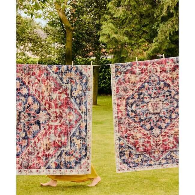Eco-Washable Red Rug Medallion Design