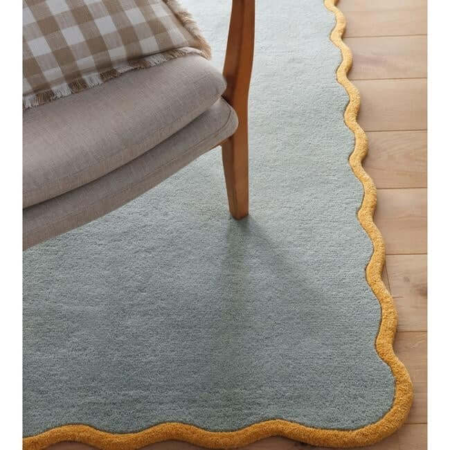 Scalloped Rugs Bordered Design
