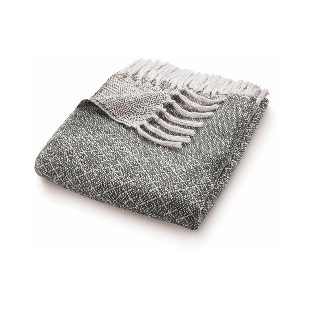 Trellis Design Woven Throw