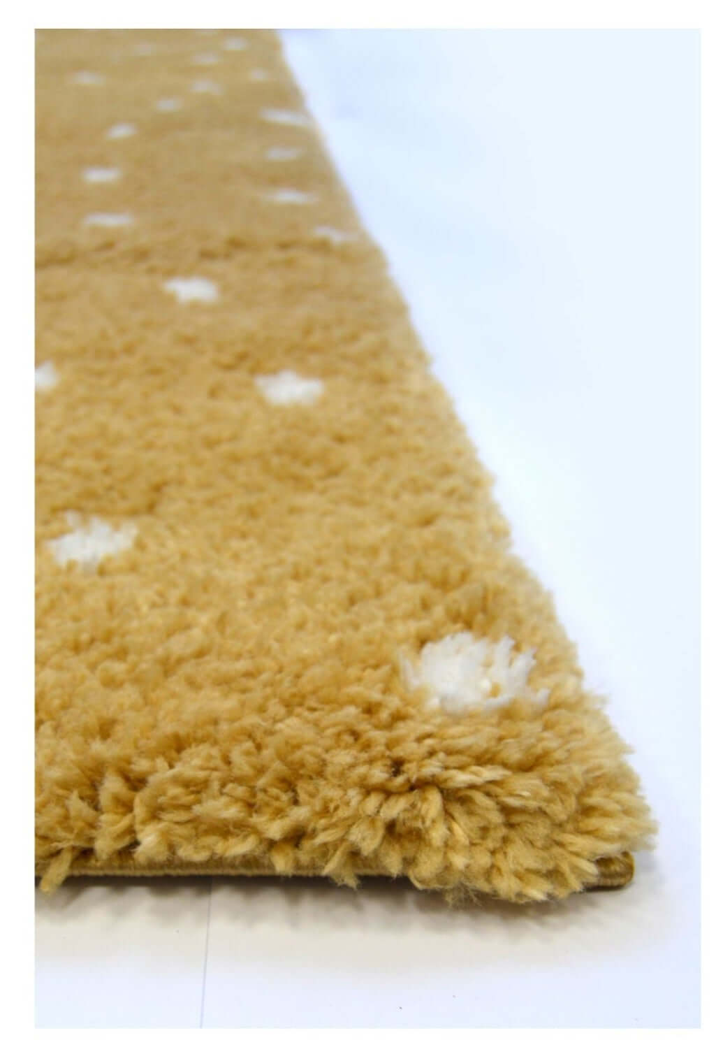Snug Spotty Shaggy Rug | R467A