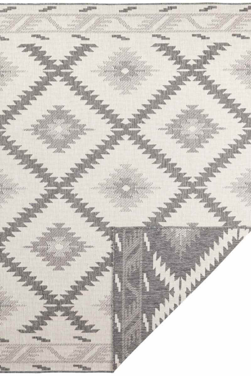 Malibu Reversible Indoor-Outdoor Rug Diamond Design