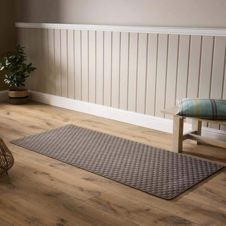 Textured Washable Mat and Runner Dots Design