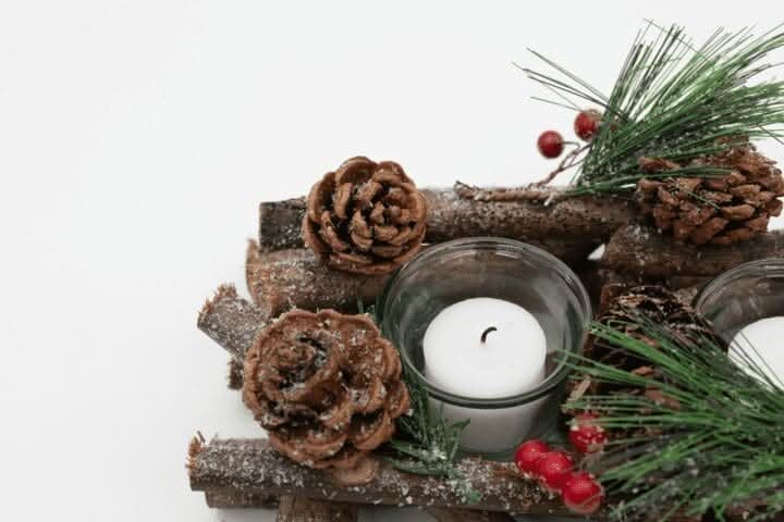 Christmas Wooden Pinecone Tea Light Candle Holder Decoration